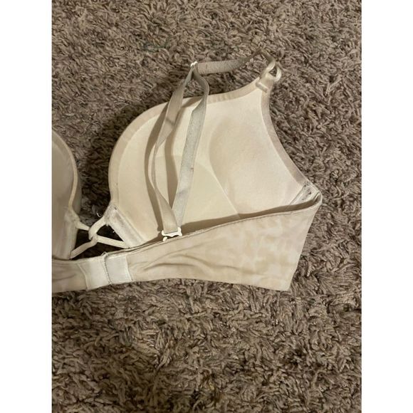 bundle of 2 Victoria’s Secret push up padded bra women’s size 34C - Picture 6 of 12